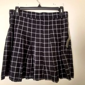Herperus Black Plaid Mini Tennis Skirt Size Large NWT
